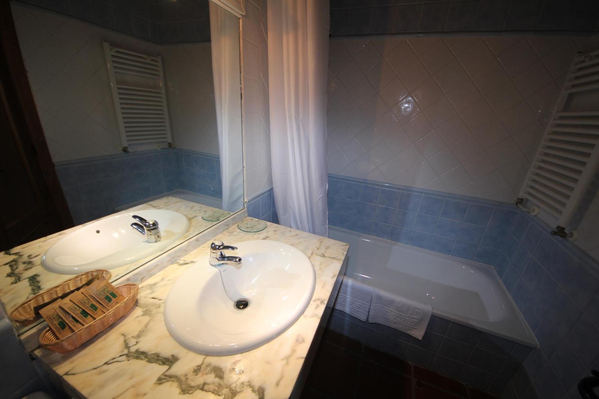 La Hospederia Del Silencio Aparthotel Robledillo de la Vera ห้อง รูปภาพ